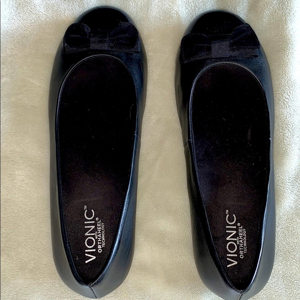 Vionic Flats